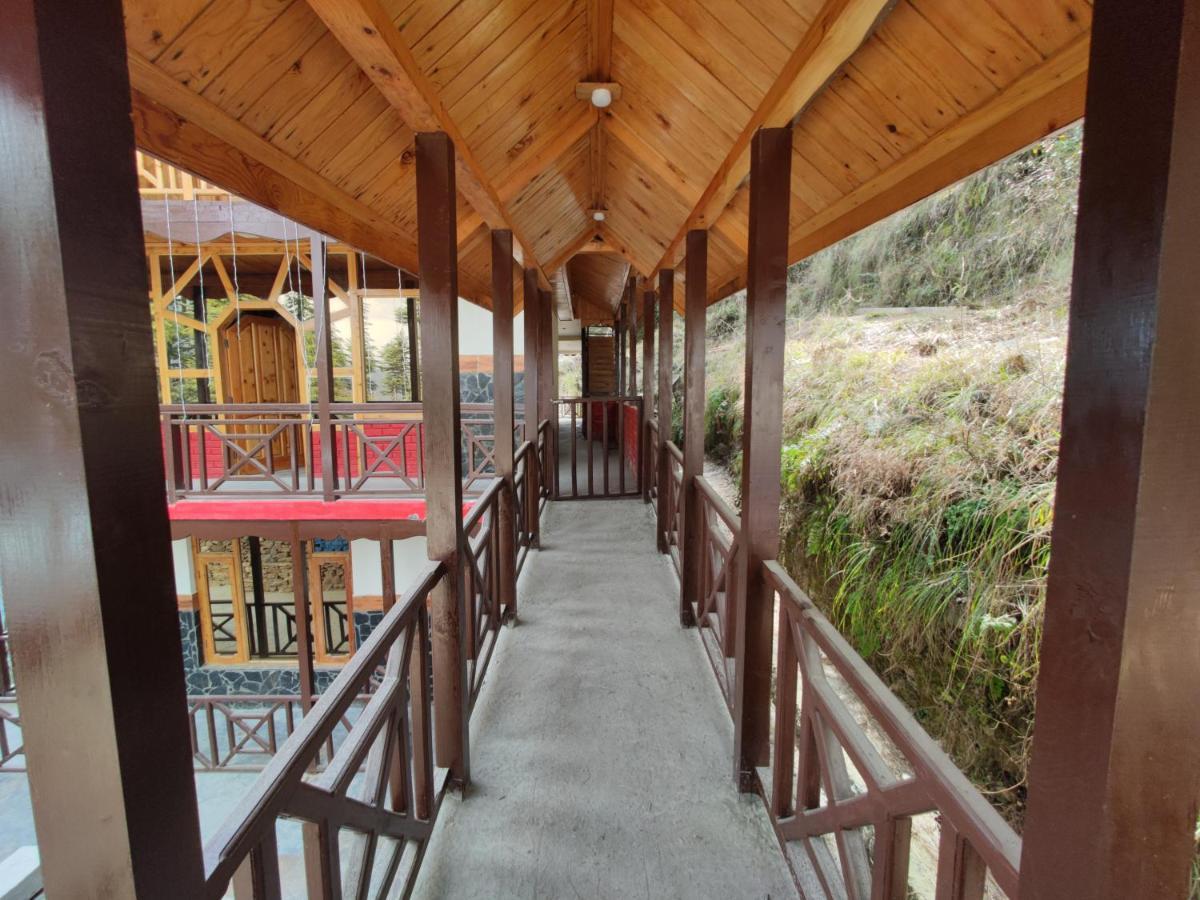 Freebird Nest 2 Stays & Cafe Jibhi Esterno foto
