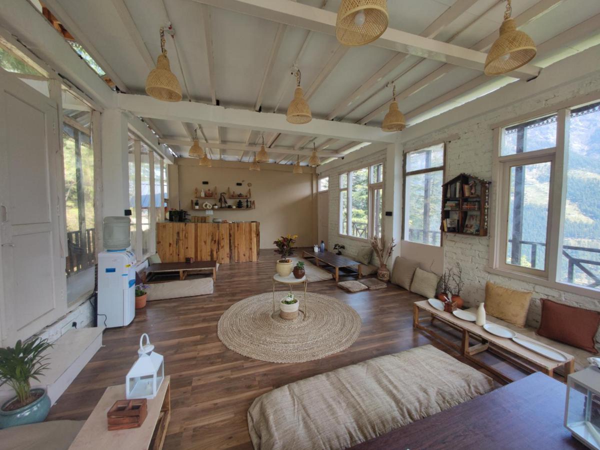Freebird Nest 2 Stays & Cafe Jibhi Esterno foto