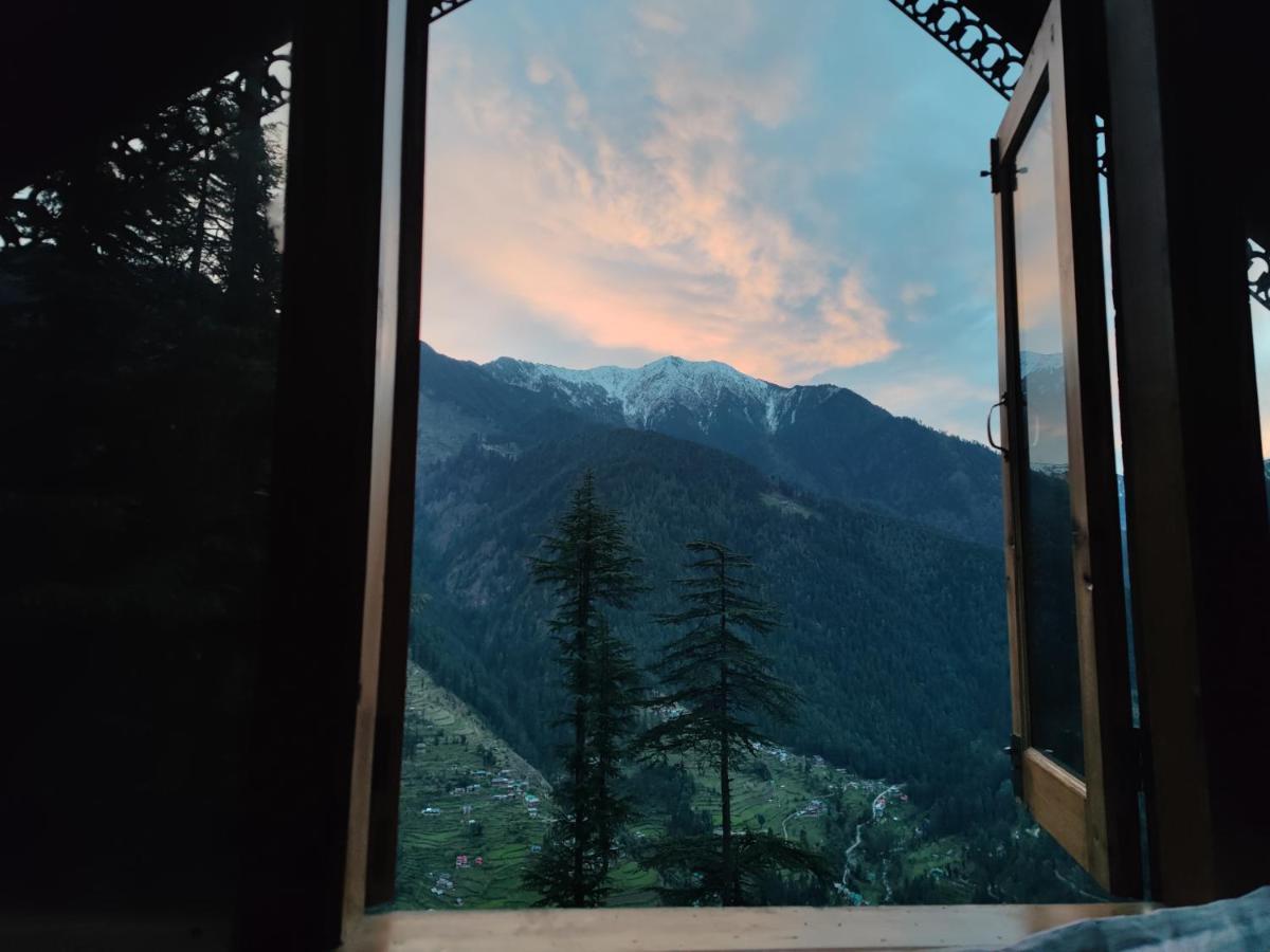 Freebird Nest 2 Stays & Cafe Jibhi Esterno foto