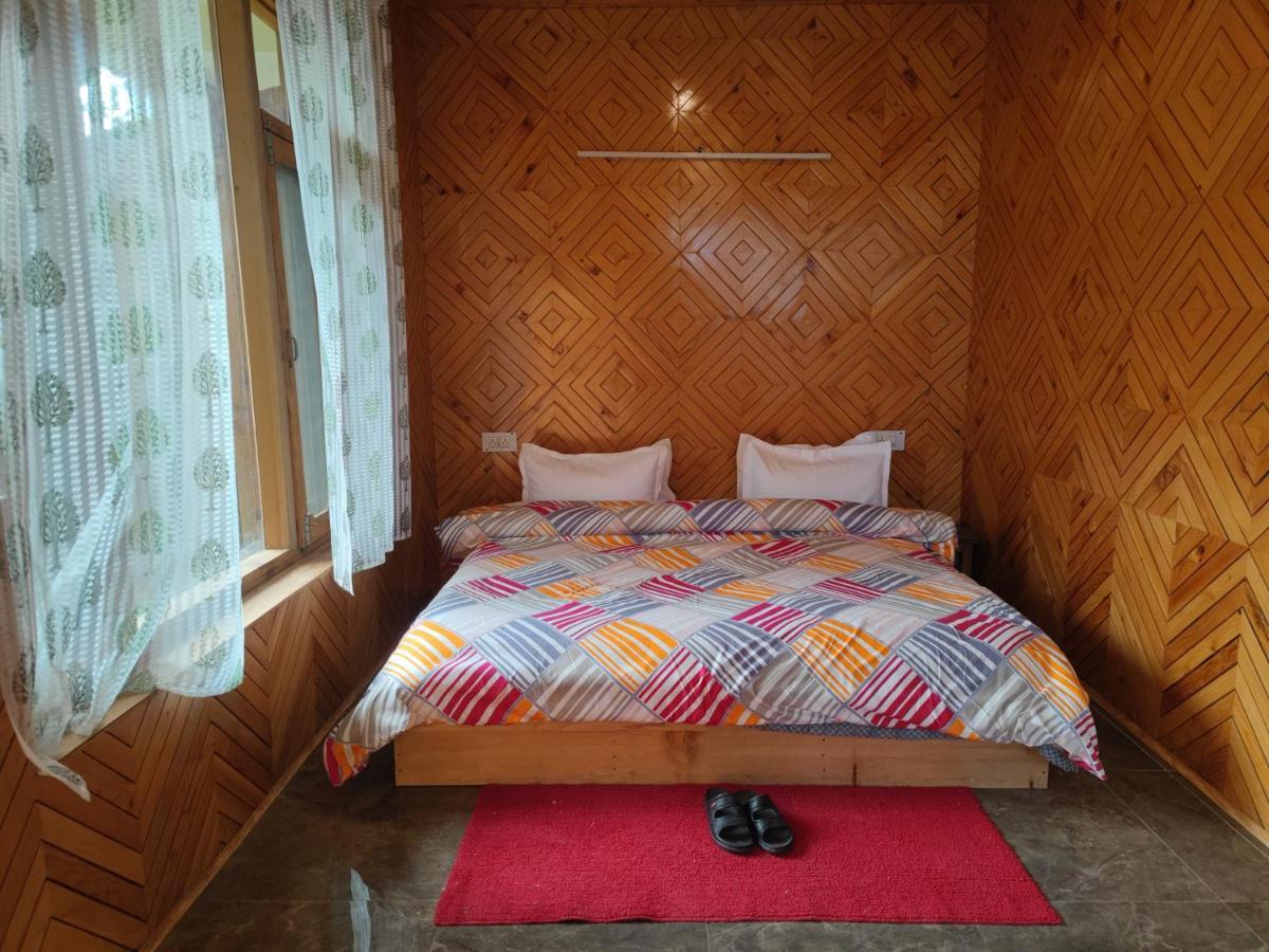 Freebird Nest 2 Stays & Cafe Jibhi Esterno foto