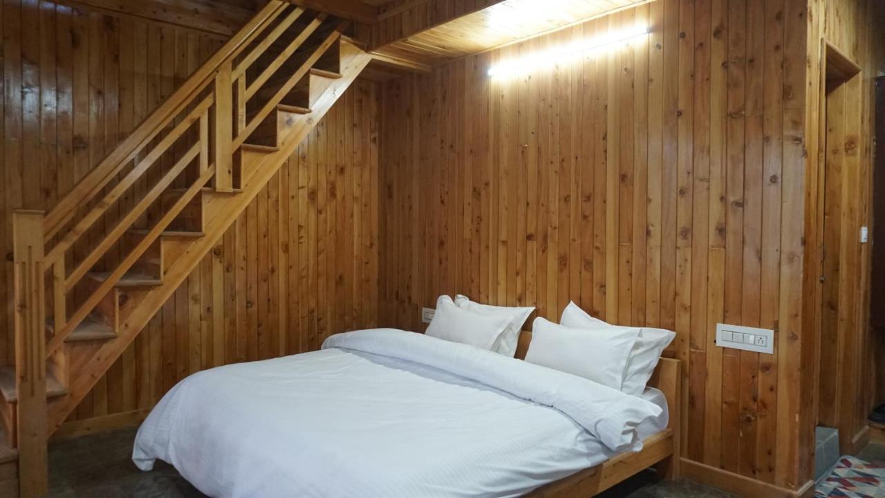 Freebird Nest 2 Stays & Cafe Jibhi Esterno foto