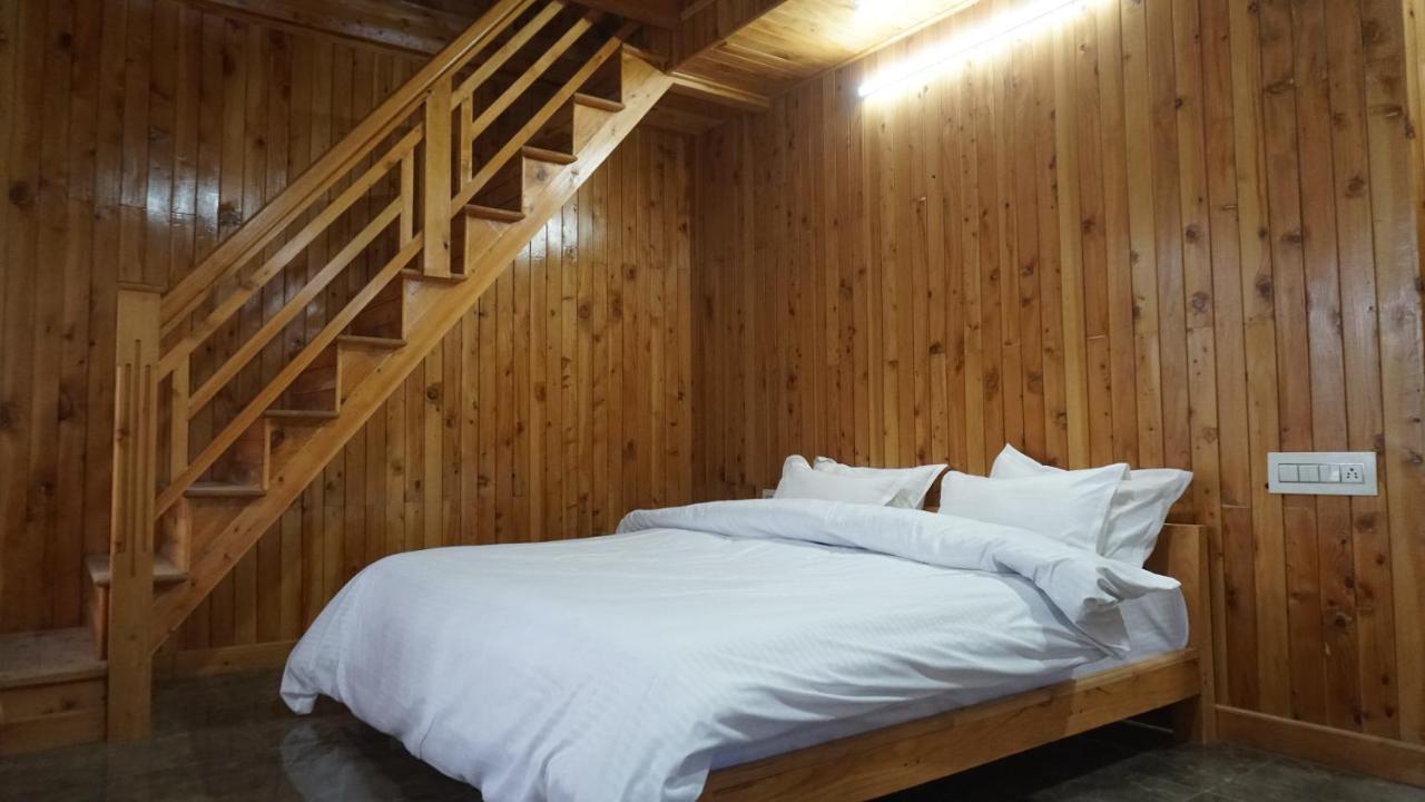 Freebird Nest 2 Stays & Cafe Jibhi Esterno foto
