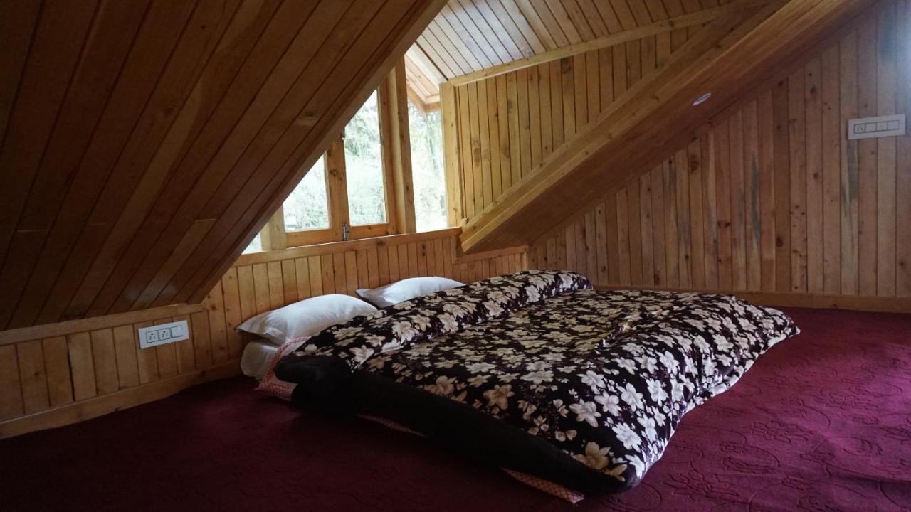 Freebird Nest 2 Stays & Cafe Jibhi Esterno foto