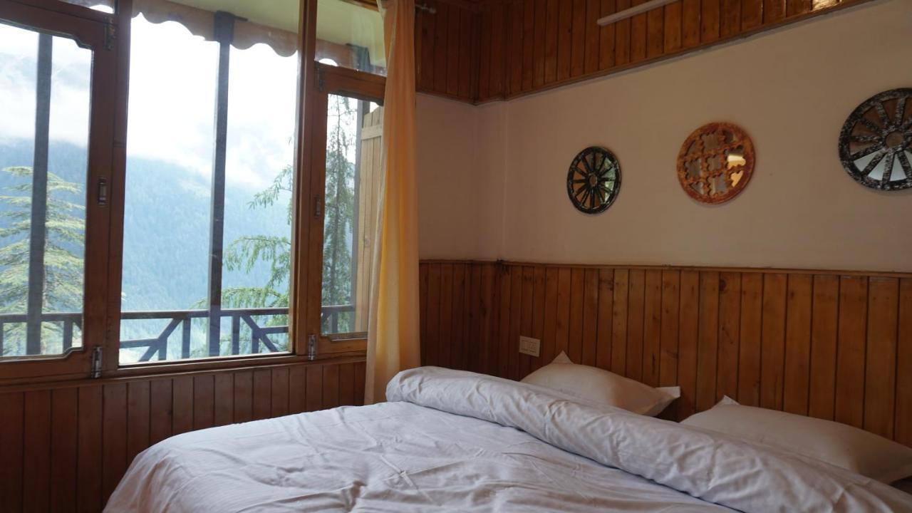 Freebird Nest 2 Stays & Cafe Jibhi Esterno foto