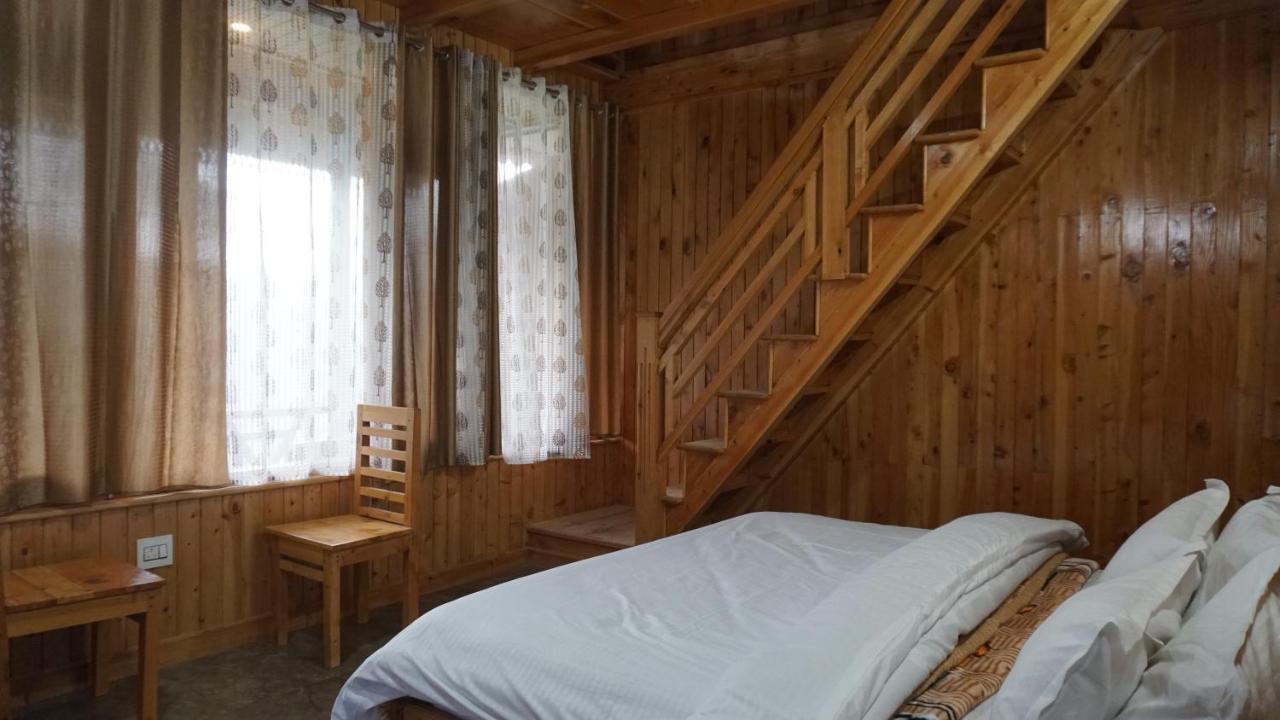 Freebird Nest 2 Stays & Cafe Jibhi Esterno foto