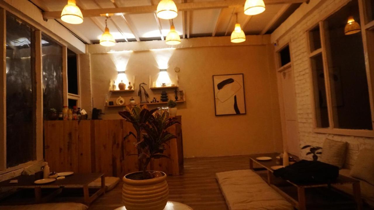 Freebird Nest 2 Stays & Cafe Jibhi Esterno foto