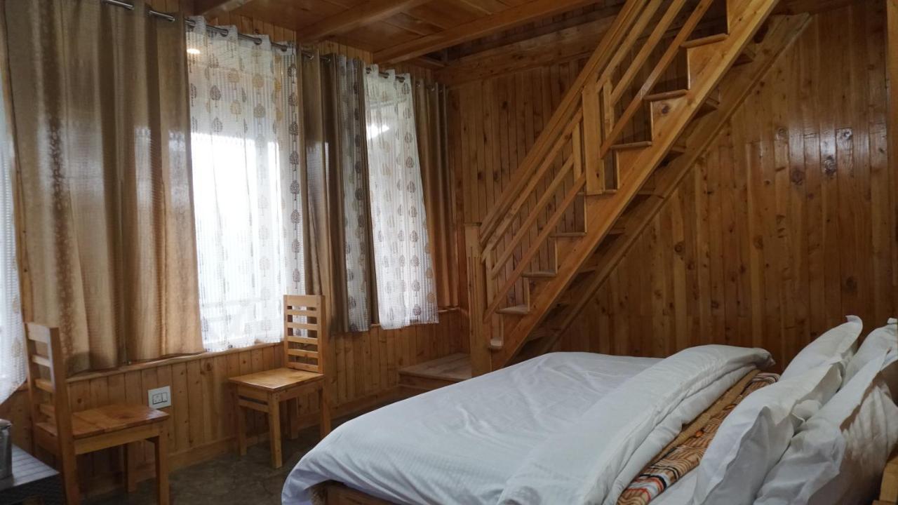 Freebird Nest 2 Stays & Cafe Jibhi Esterno foto